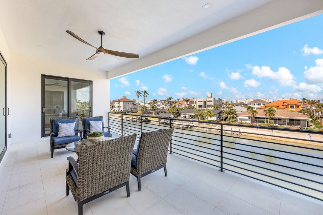 469 Germain Ave, Naples, FL 34108