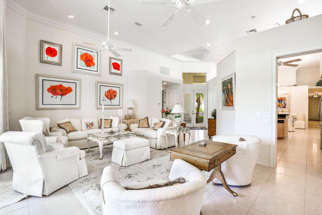 1064 Grand Isle Dr, Naples, FL 34108