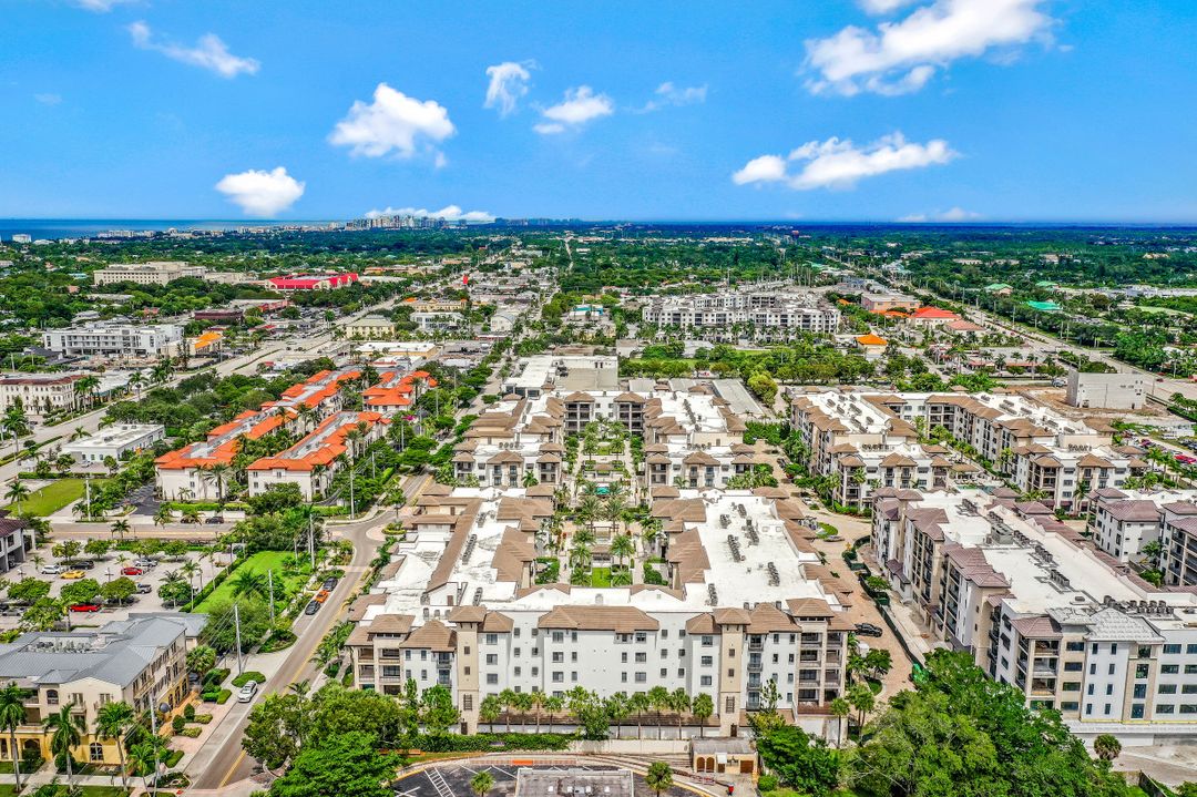1030 3rd Ave S #105, Naples, FL 34102