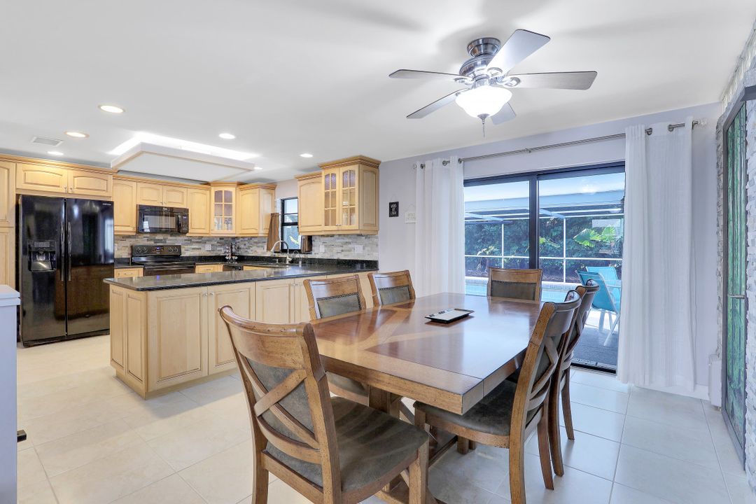 1214 SE 30th Terrace, Cape Coral, FL 33904