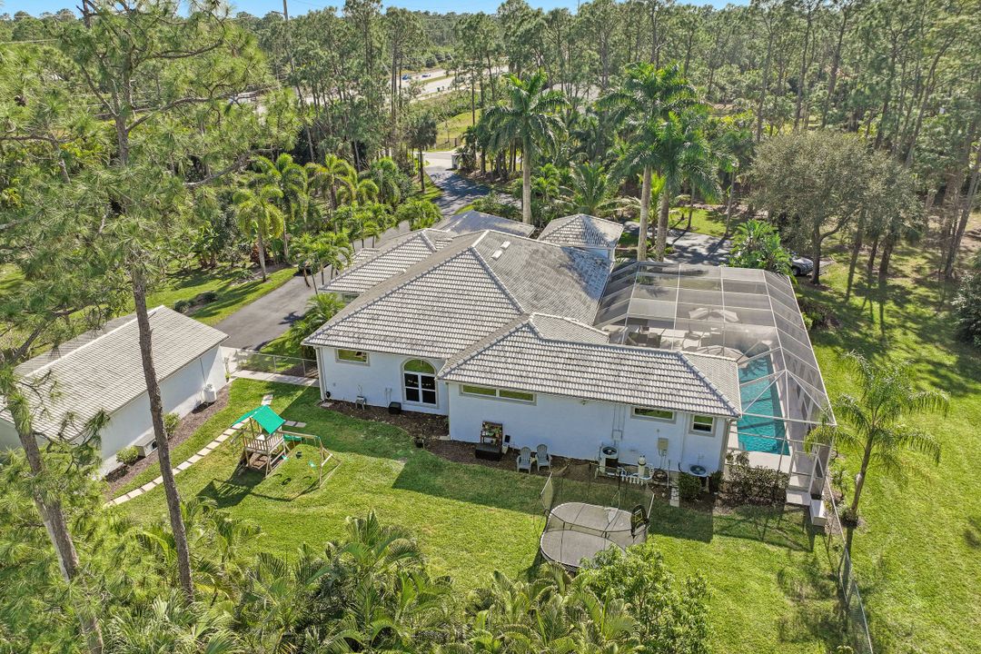 4055 1st Ave SW, Naples, FL 34119