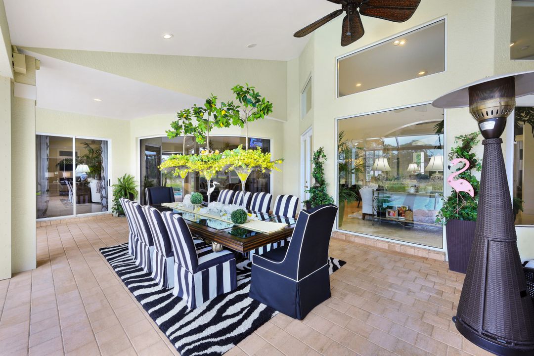 313 Chancery Cir, Naples, FL 34110