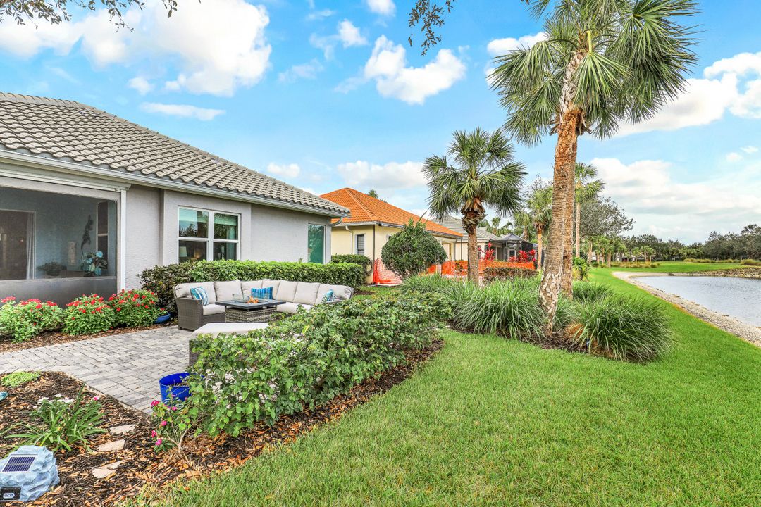 10967 Callaway Greens Ct, Fort Myers, FL 33913