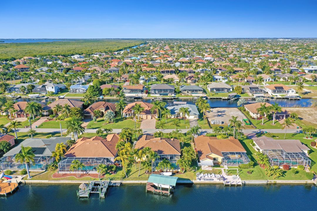 2902 SW 40th St, Cape Coral, FL 33914