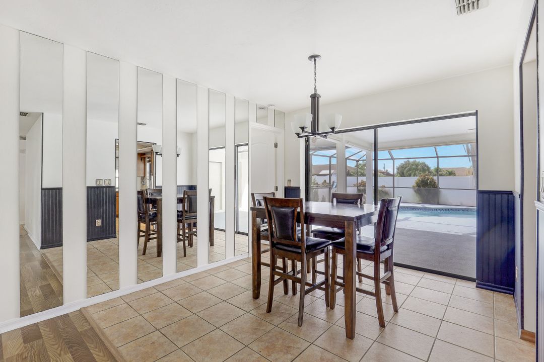 1118 SW 42nd St, Cape Coral, FL 33914