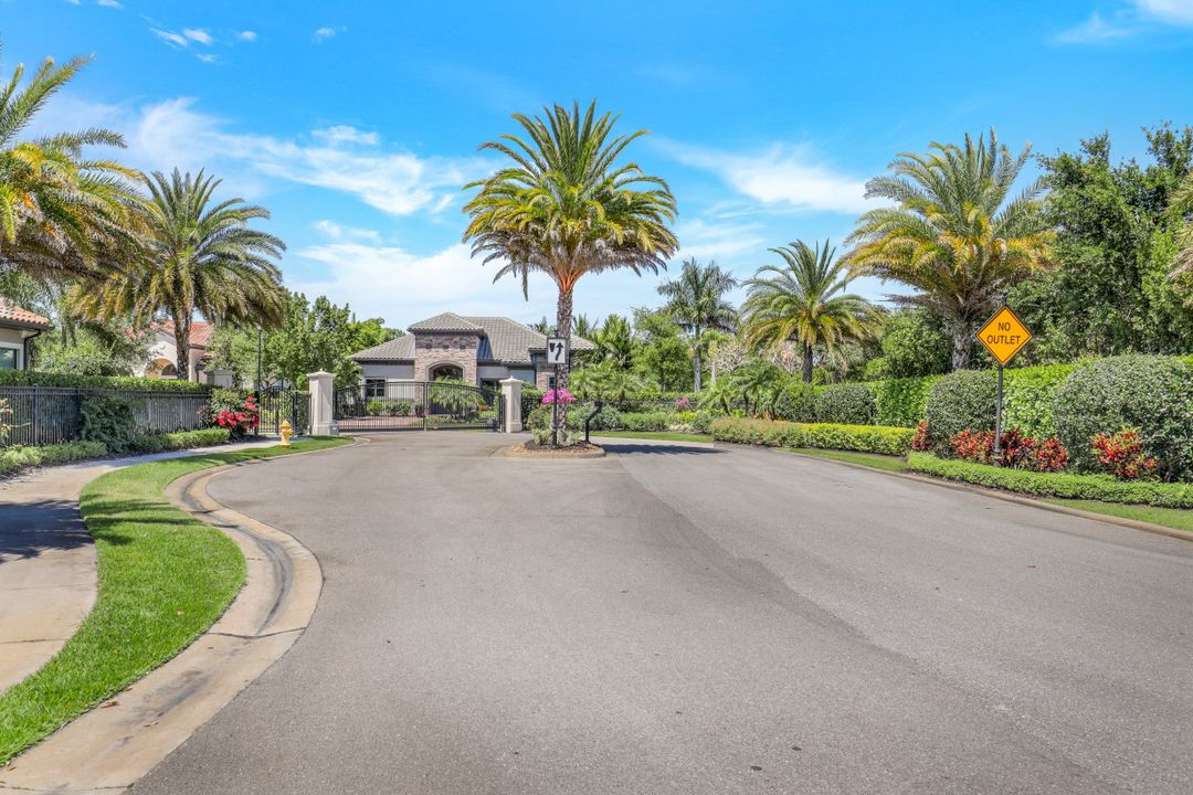 16203 Marsilea Pl, Naples, FL 34110