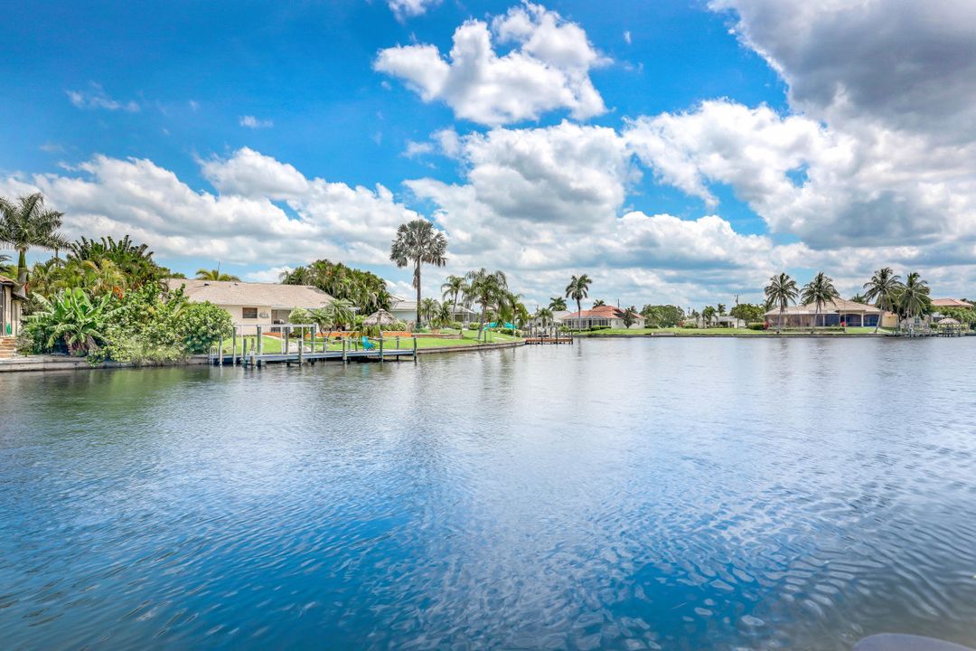 2305 SW 50th St, Cape Coral, FL 33914