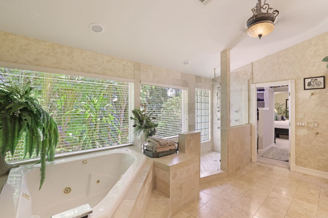 3291 Riverpark Ct, Bonita Springs, FL 34134