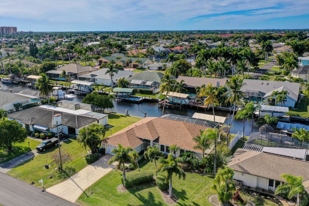 5002 SW 11th Pl, Cape Coral, FL 33914