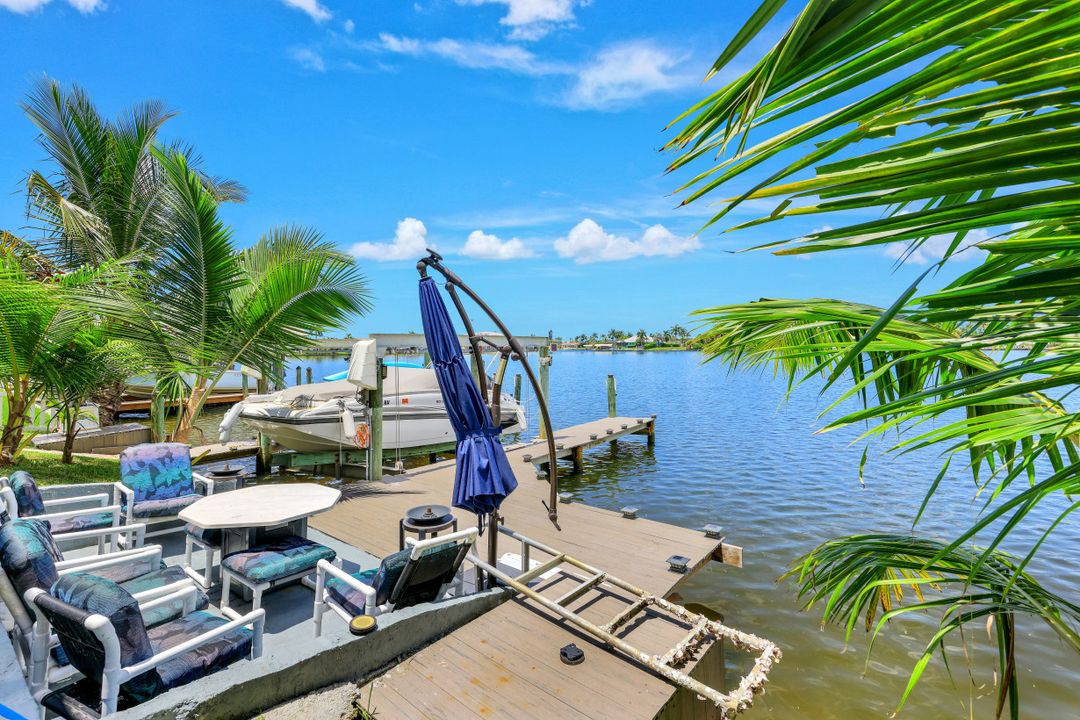 4812 Pelican Blvd, Cape Coral, FL 33914