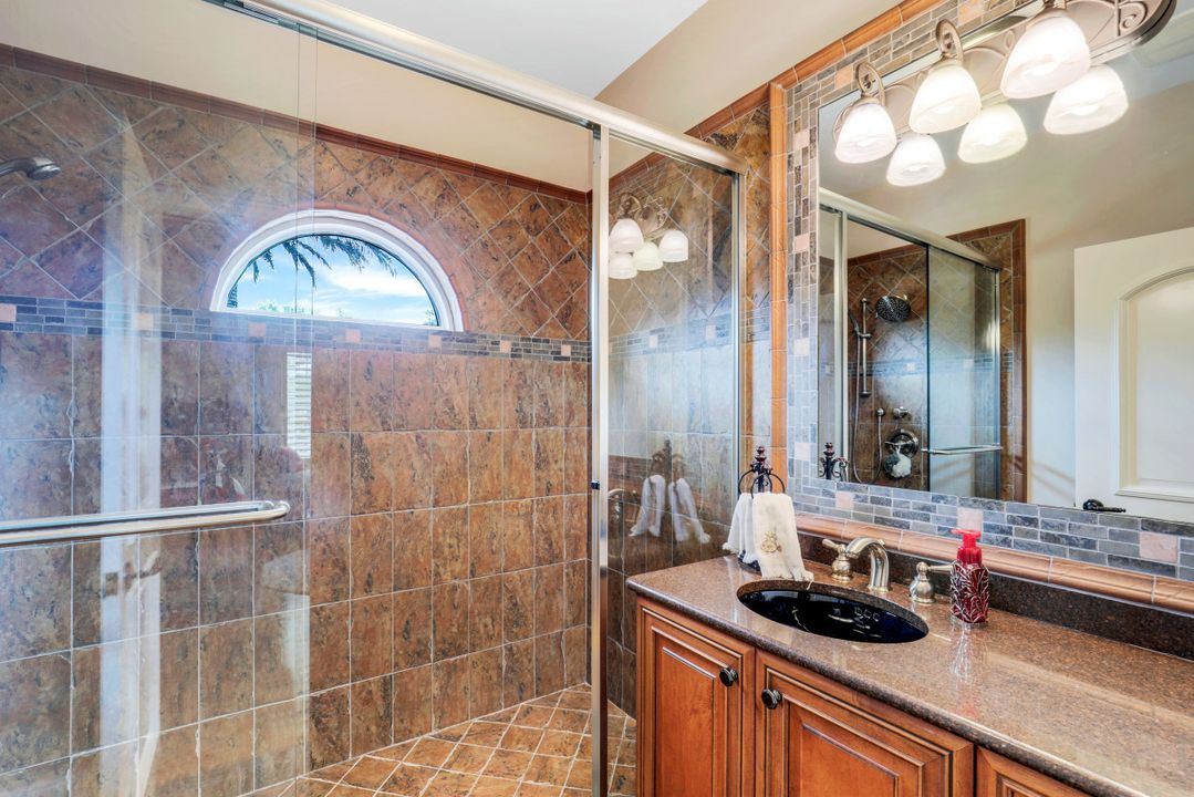 3661 Bay Creek Dr, Bonita Springs, FL 34134