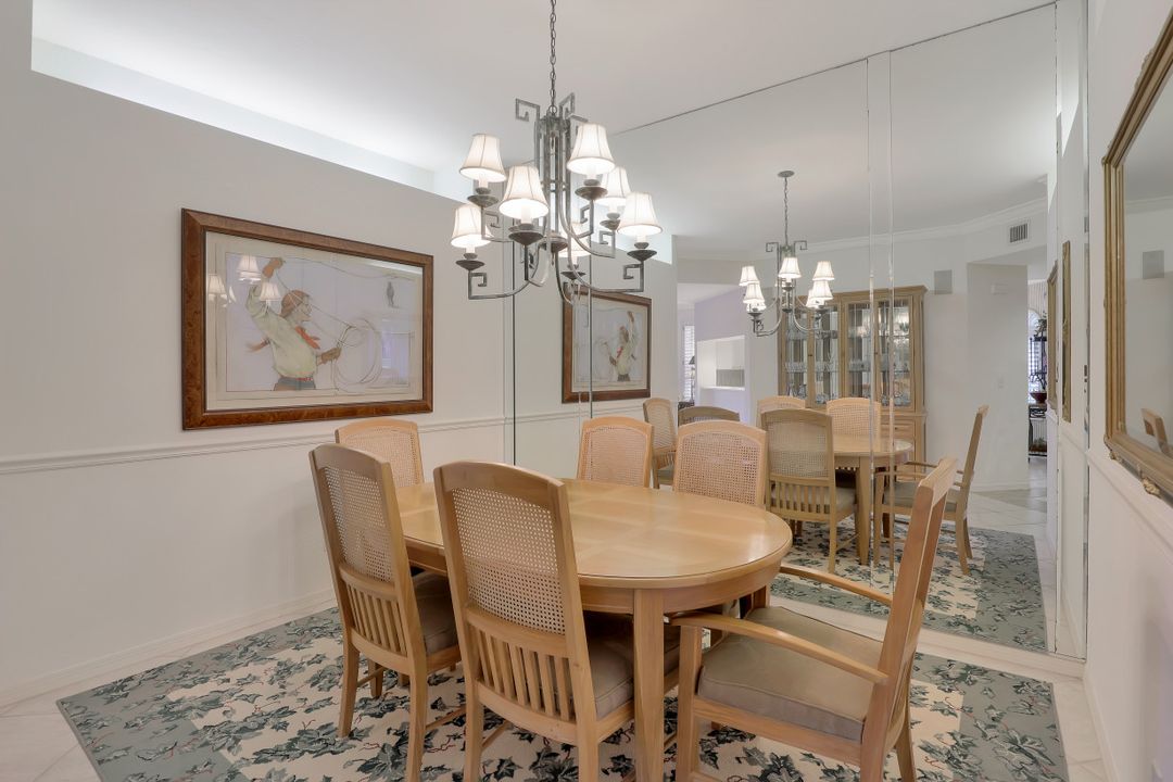 1825 Seville Blvd #811, North Naples, FL 34109