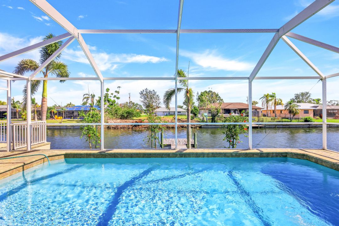 3317 SW 5th Pl, Cape Coral, FL 33914