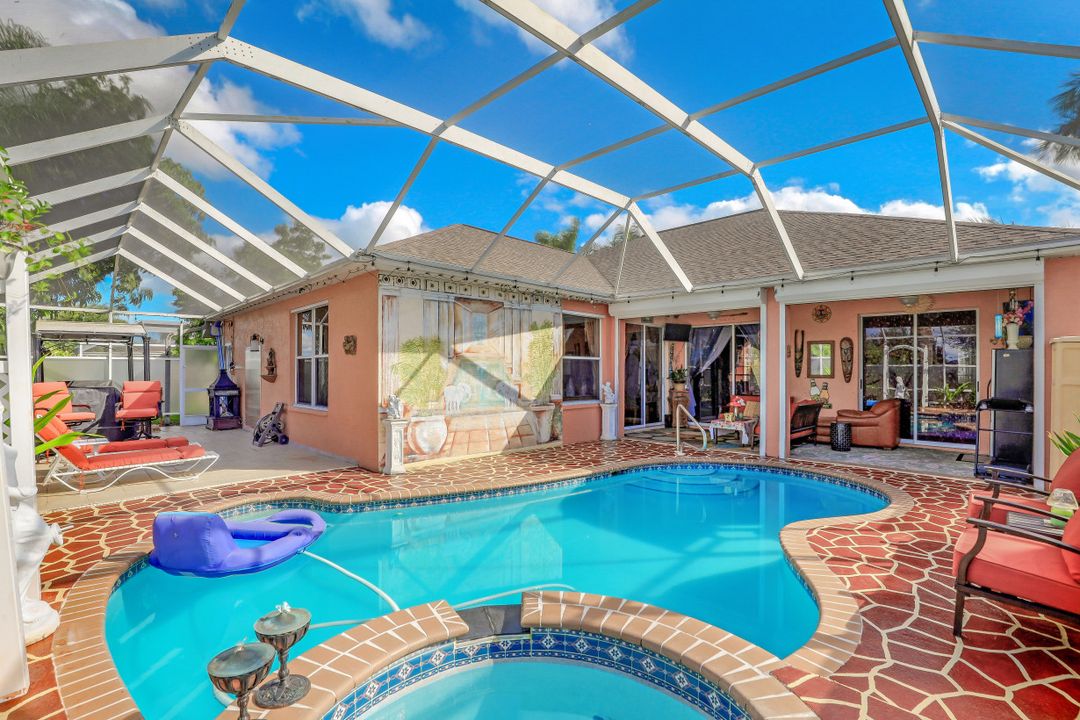 4552 Varsity Cir, Lehigh Acres, FL 33971