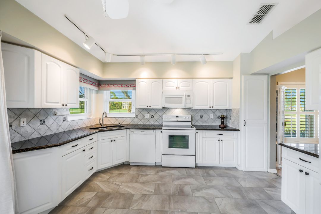 20998 Oxbow Bend, Estero, FL 33928