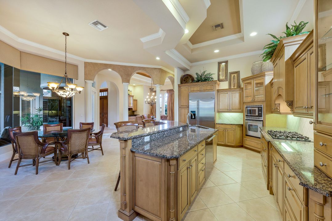 18600 Verona Lago Dr, Miromar Lakes, FL 33913