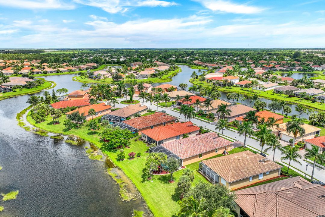 14087 Mirror Ct, Naples, FL 34114