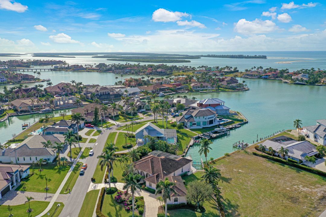 800 Arcadia Ct, Marco Island, FL 34145