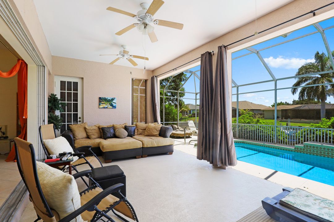 1409 SE 4th Pl, Cape Coral, FL 33990