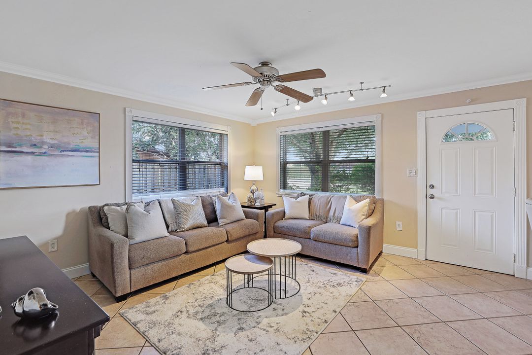 84 2nd St, Bonita Springs, FL 34134