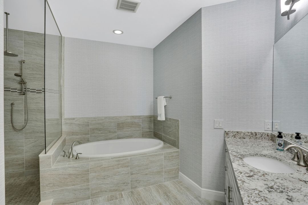 16444 Carrara Way #301, Naples, FL 34110