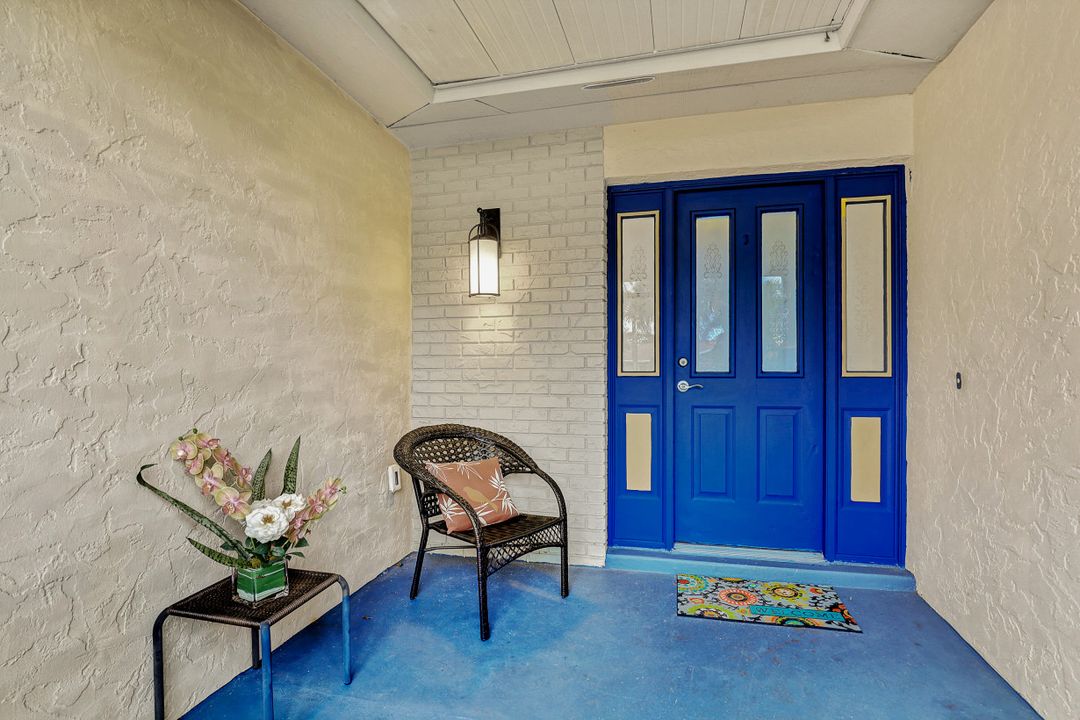 4004 SE 1st Ct, Cape Coral, FL 33904