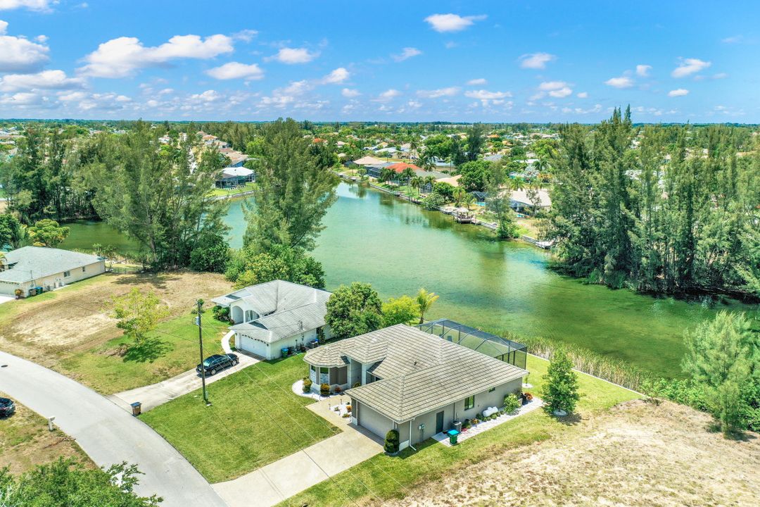 937 SW 28th Terrace, Cape Coral, FL 33914