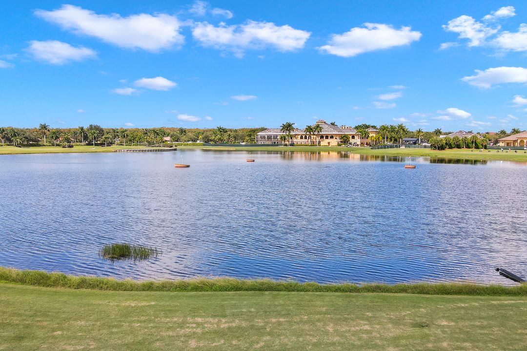 10327 Gator Bay Ct, Naples, FL 34120