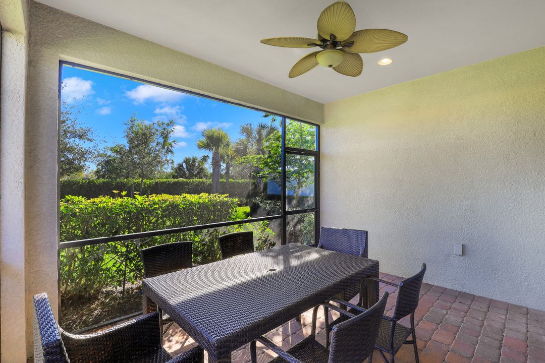 7594 Jacaranda Ln, Naples, FL 34114