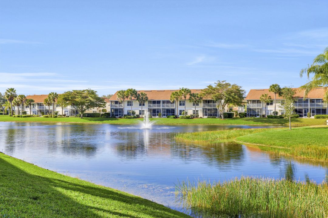 5100 Cedar Springs Dr #204, Naples, FL 34110