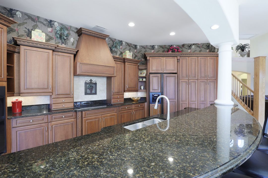 2604 Cape Coral Pkwy W, Cape Coral, FL 33914