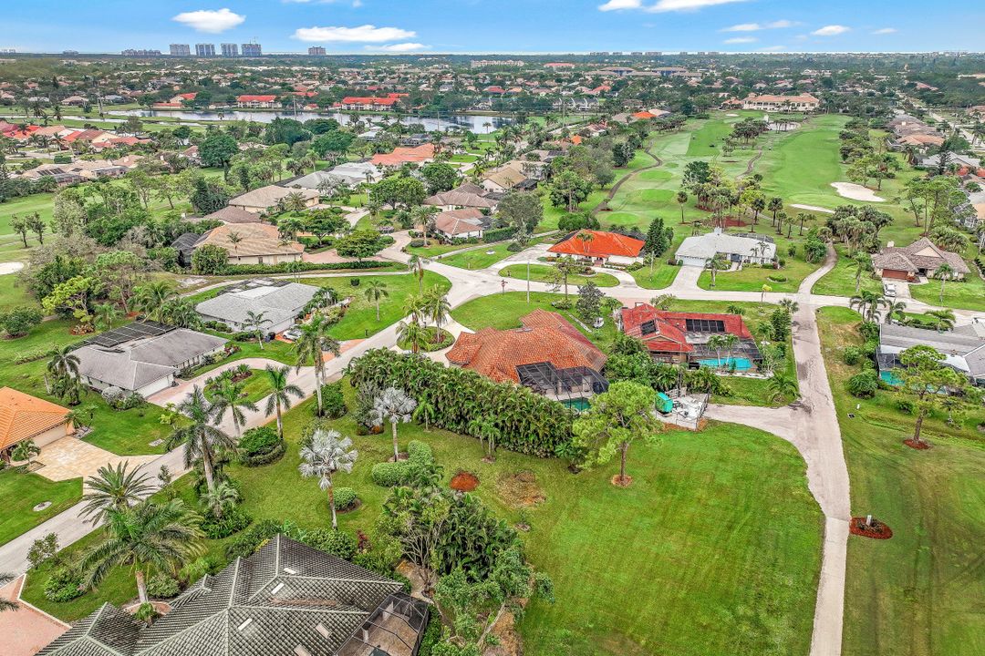 9922 Ortega Ln, Bonita Springs, FL 34135