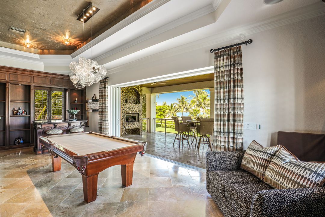 18000 Via Bellamare Ln, Miromar Lakes, FL 33913