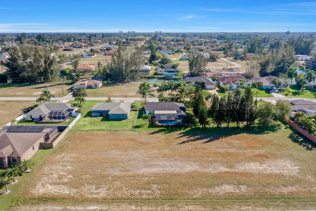 1620 SW 27th Terrace, Cape Coral, FL 33914