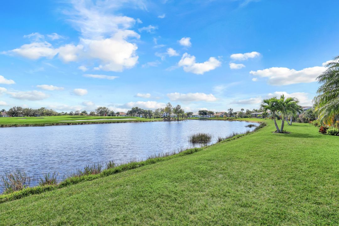 12672 Kinross Ln, Naples, FL 34120