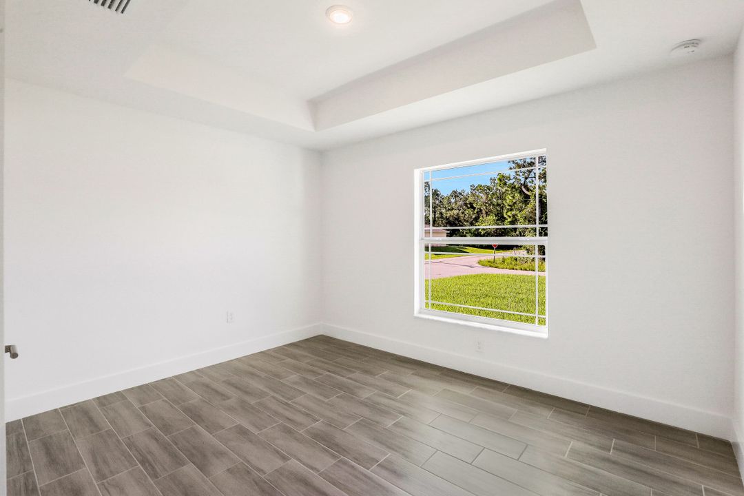 2900 51st St SW, Lehigh Acres, FL 33976