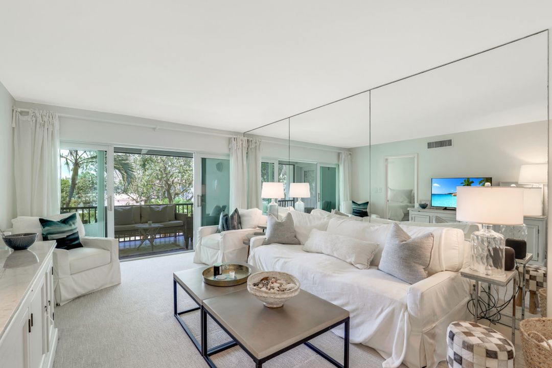 262 Banyan Blvd #262, Naples, FL 34102