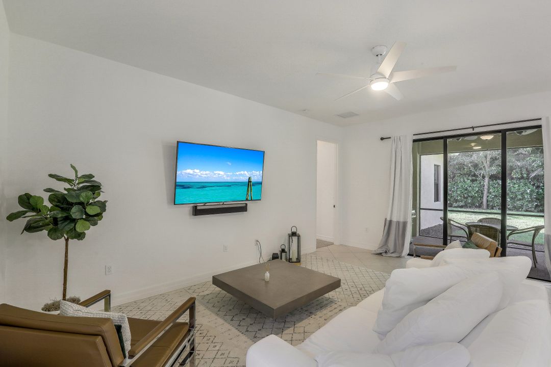 3183 Pacific Dr, Naples, FL 34119