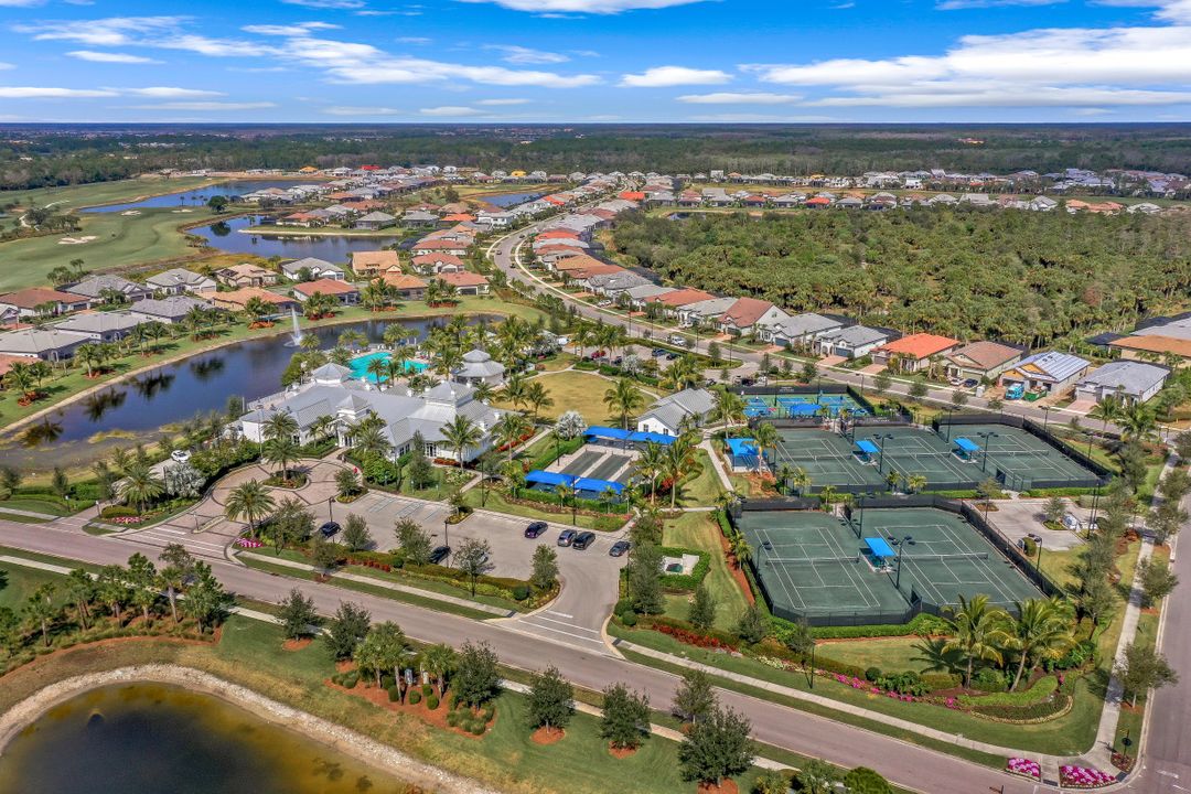 8984 Horned Lark Dr, Naples, FL 34120