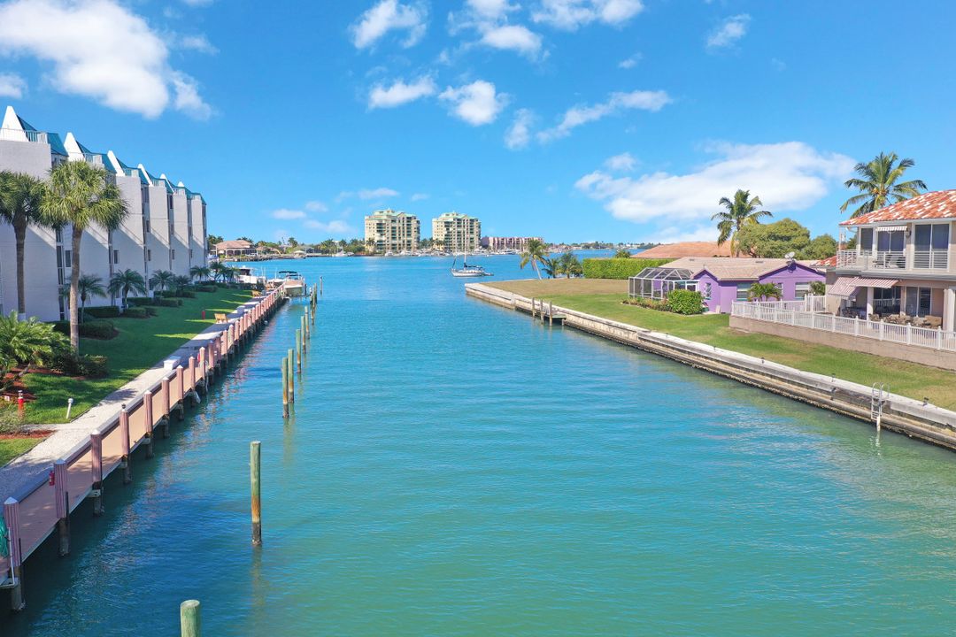 1200 Redwood Ct, Marco Island, FL 34145