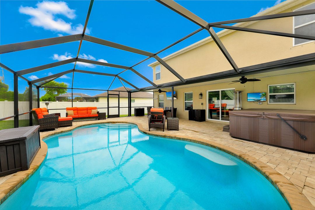 3006 SW 1st Pl, Cape Coral, FL 33914