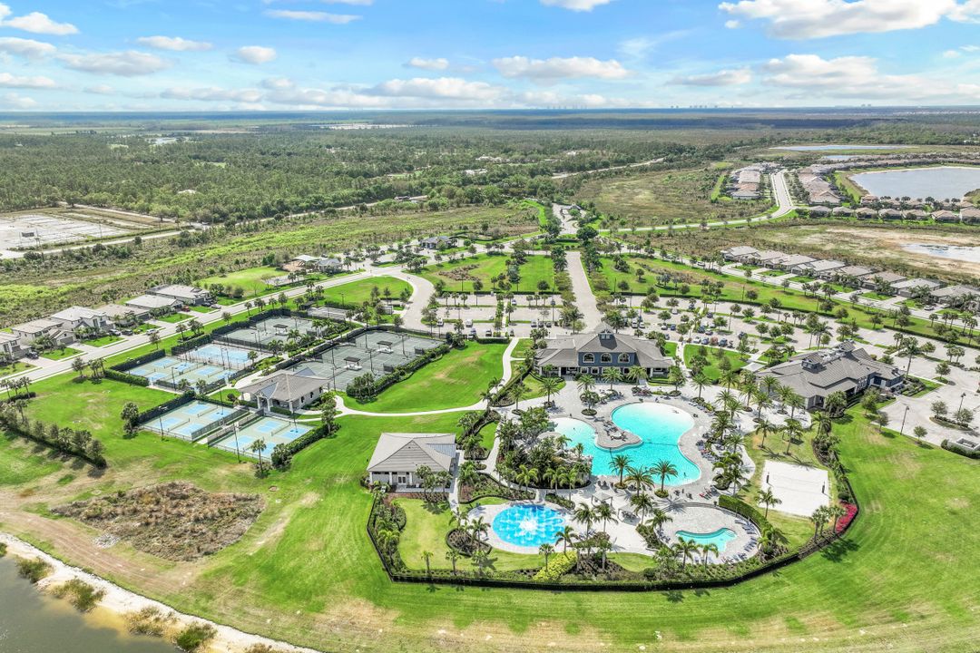 19835 Beechcrest Pl, Estero, FL 33928