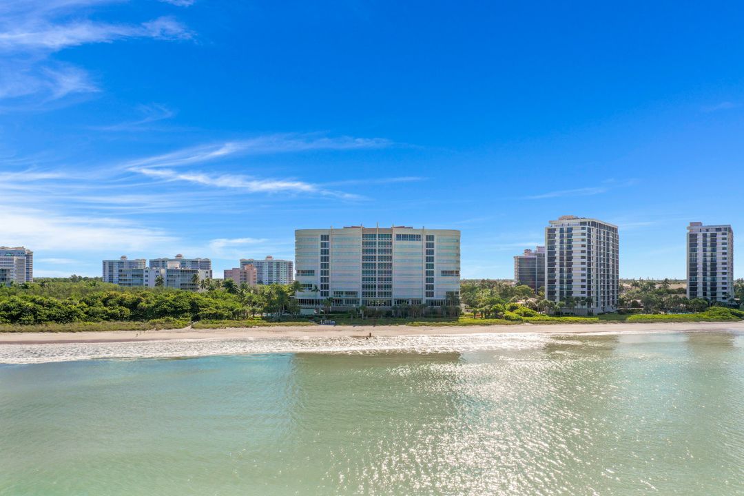 11125 Gulf Shore Dr #606, Naples, FL 34108