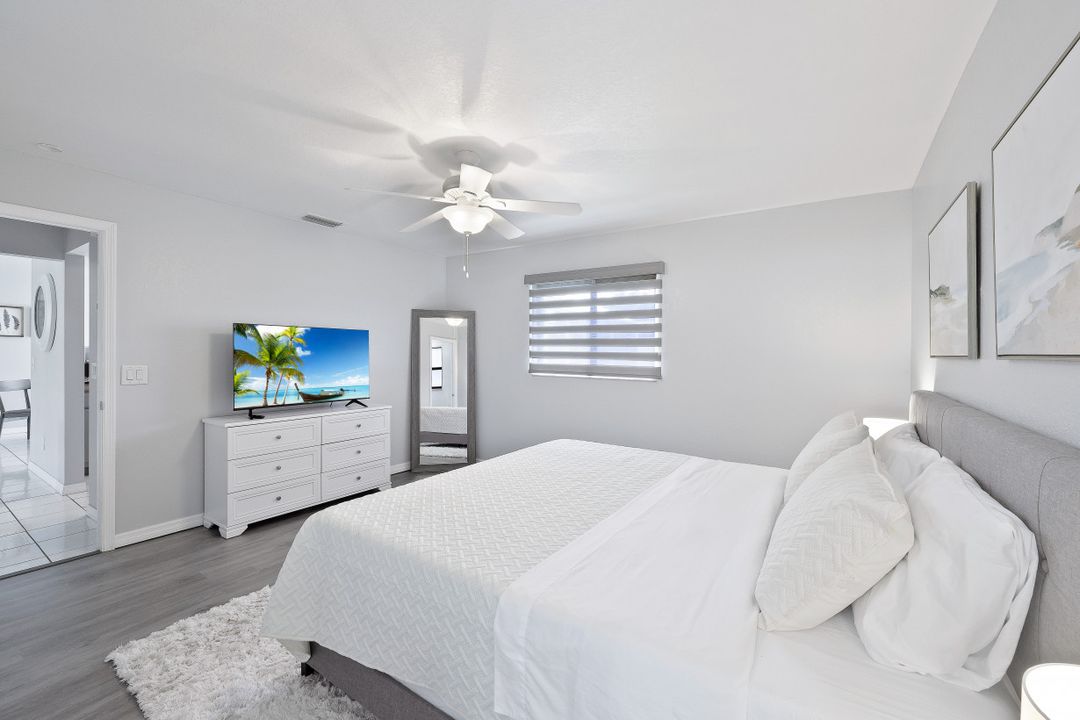 1909 SE 8th Ave, Cape Coral, FL 33990