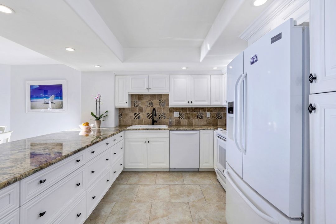 840 S Collier Blvd #1105, Marco Island, FL 34145