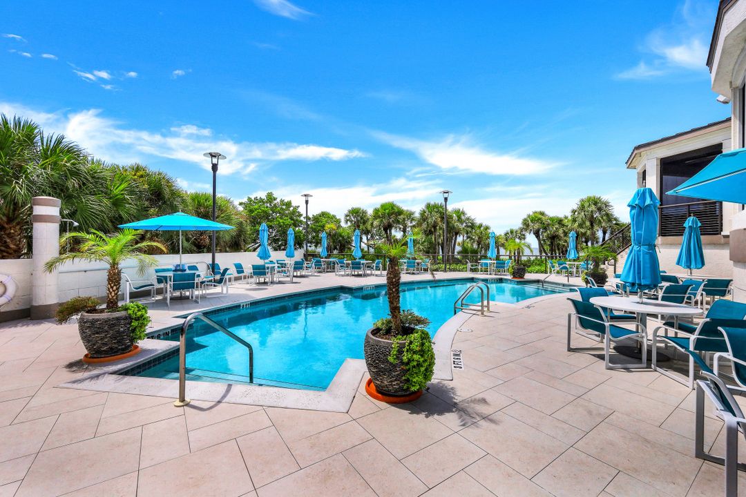 8171 Bay Colony Dr #1602, Naples, FL 34108