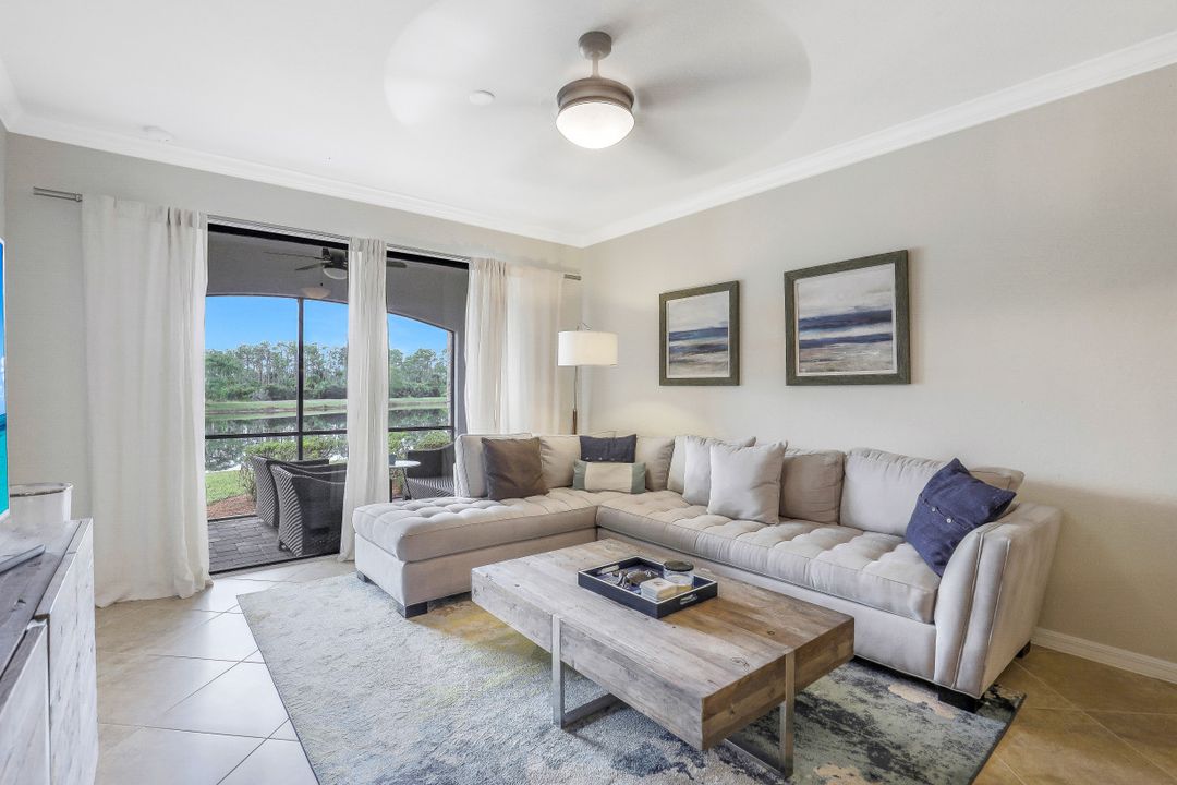 9727 Acqua Ct #415, Naples, FL 34113