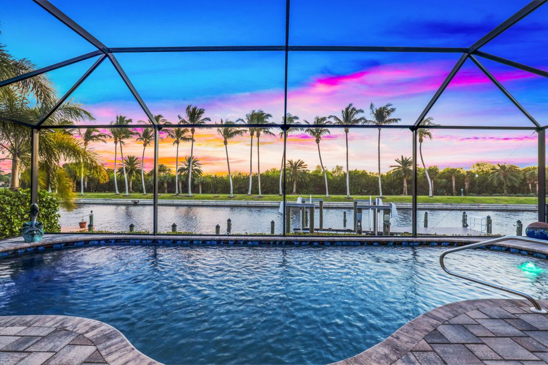 2030 El Dorado Pkwy W, Cape Coral, FL 33914