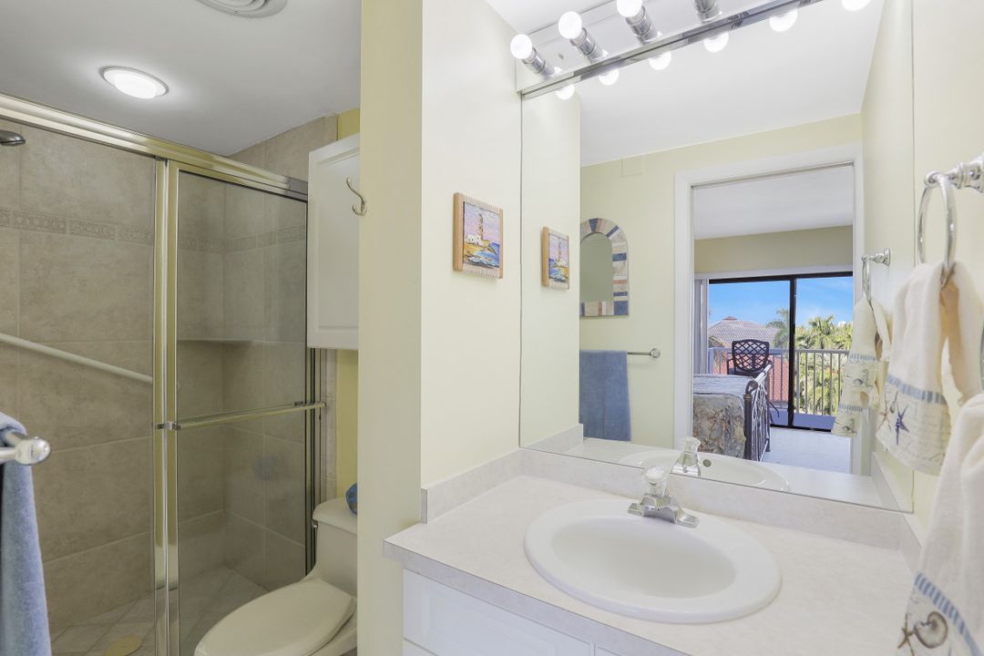 60 W Pelican St #504, Naples, FL 34113