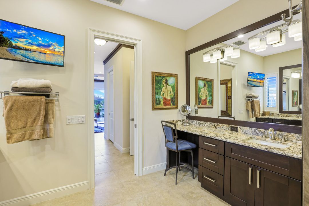 128 NW 39th Ave, Cape Coral, FL 33993